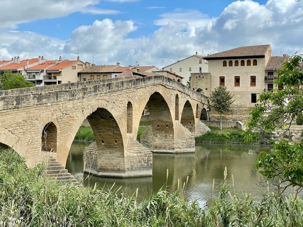 The <em>puente</em> in Puente de la Reina.