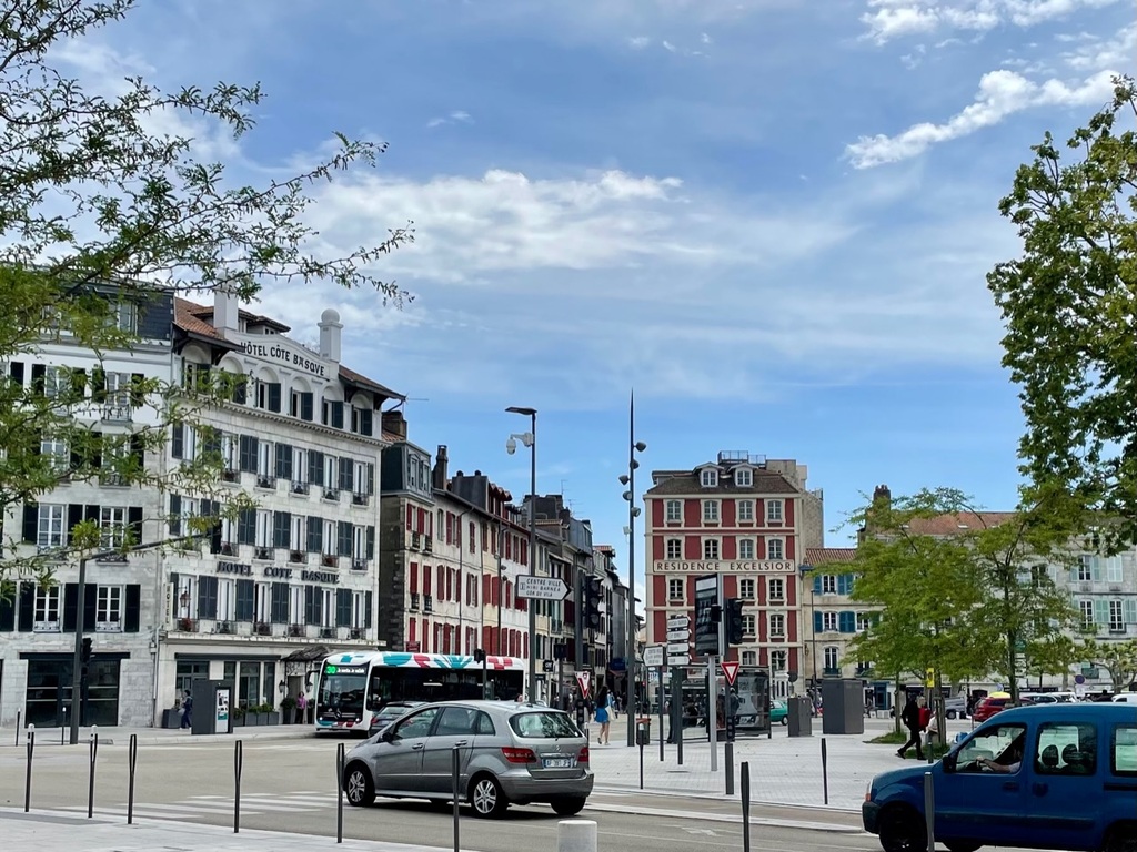 Charming plaza in front of the train station in Bayonne.