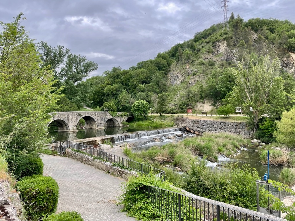 Bridge crossing into Villava.